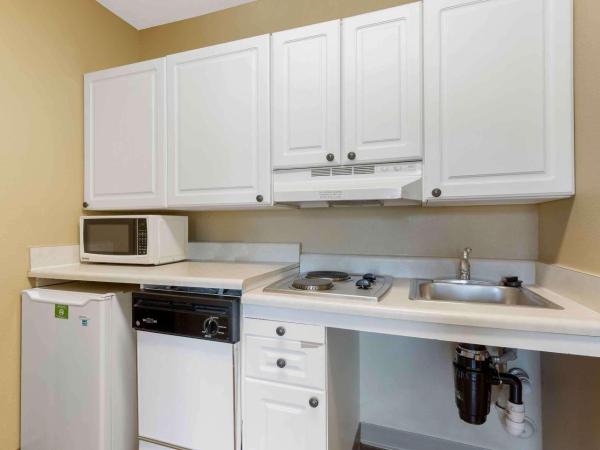 Extended Stay America Select Suites - Atlanta - Perimeter - Peachtree Dunwoody : photo 4 de la chambre studio de luxe - non-fumeurs - personnes à mobilité réduite