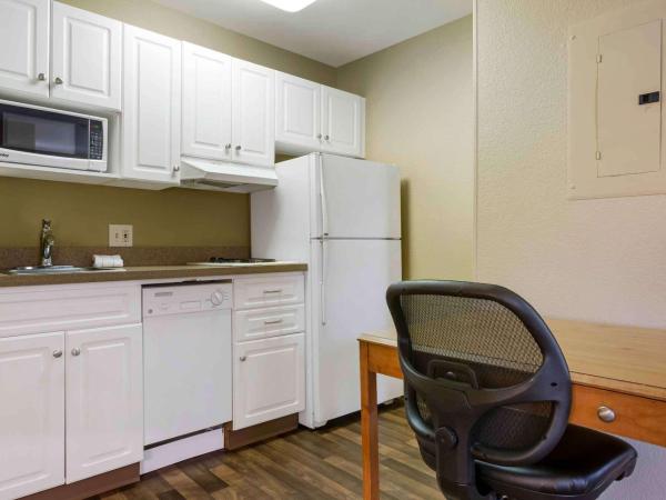 Extended Stay America Select Suites - Atlanta - Perimeter - Peachtree Dunwoody : photo 4 de la chambre studio de luxe avec 2 lits queen-size – non-fumeurs