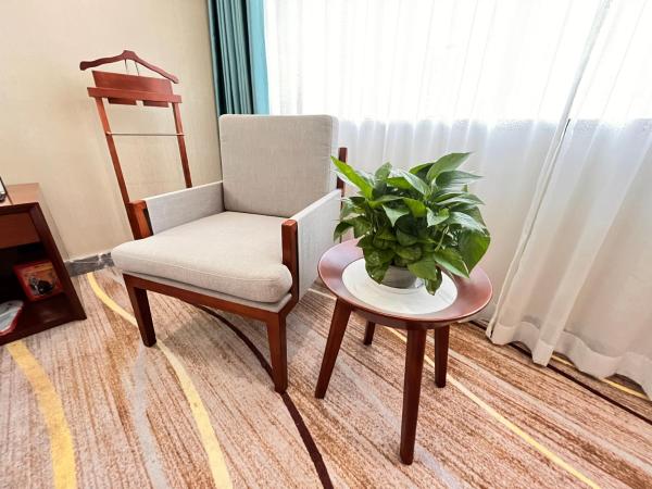 Skyline Plaza Hotel Guangzhou : photo 6 de la chambre chambre lit queen-size premium