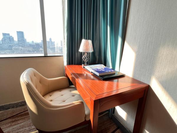 Skyline Plaza Hotel Guangzhou : photo 4 de la chambre suite affaires
