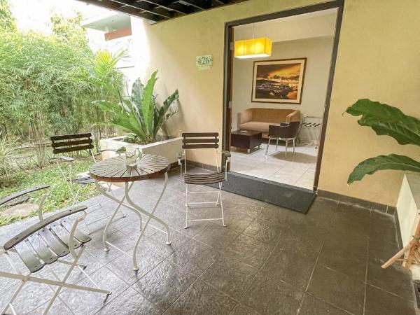 LPP Convention Hotel Demangan : photo 1 de la chambre suite