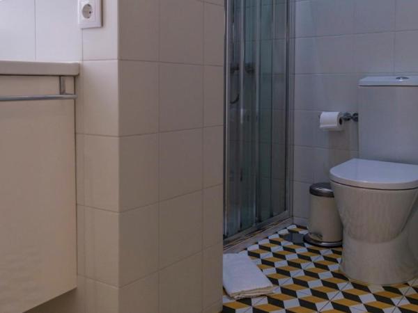 Casa Velha Guesthouse : photo 10 de la chambre chambre familiale avec salle de bains privative