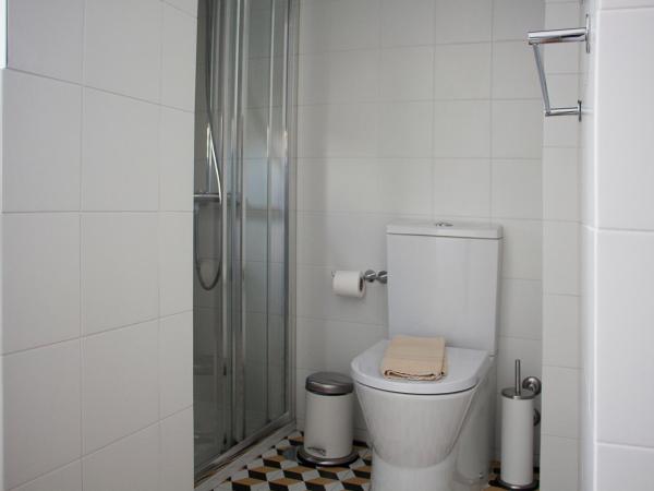 Casa Velha Guesthouse : photo 6 de la chambre chambre familiale avec salle de bains privative