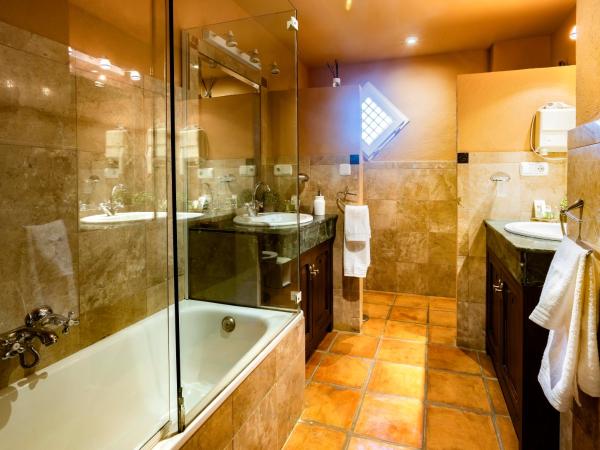 CORTIJO LANDETE - Adults Only : photo 4 de la chambre chambre lit queen-size - vue sur jardin