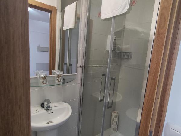 Hotel Hórreo by Bossh! Hotels : photo 5 de la chambre chambre lits jumeaux mansardée