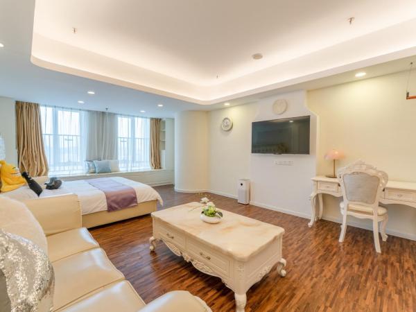 The Legend Hotel- Free Deliver Service to Canton Fair Complex During Canton Fair Period : photo 10 de la chambre chambre lit queen-size deluxe