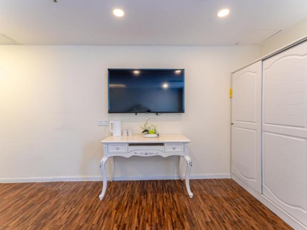 The Legend Hotel- Free Deliver Service to Canton Fair Complex During Canton Fair Period : photo 8 de la chambre breeze avocado king room