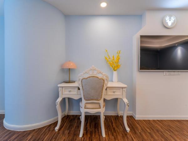 The Legend Hotel- Free Deliver Service to Canton Fair Complex During Canton Fair Period : photo 8 de la chambre chambre lits jumeaux deluxe