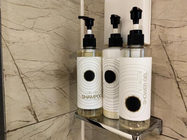 Yizhi Hotel - West Sports Road Metro Station : photo 3 de la chambre chambre affaires lit queen-size