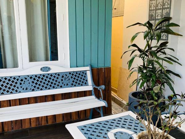 Vandana's Bed and breakfast : photo 7 de la chambre chambre double deluxe - vue sur jardin