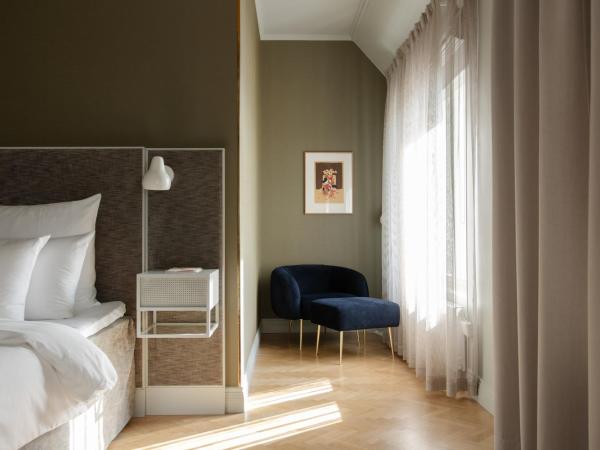 Hotel St. George Helsinki : photo 10 de la chambre chambre atelier avec balcon