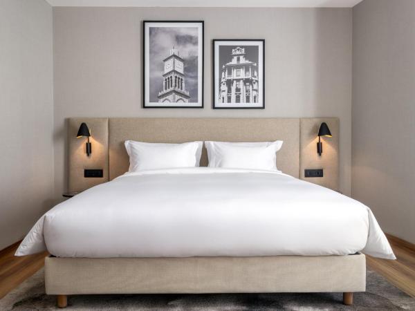 Radisson Hotel Casablanca Gauthier La Citadelle : photo 8 de la chambre chambre supérieure - vue sur toits de la ville