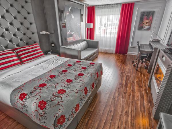 Hotel Plaza Quebec : photo 3 de la chambre chambre avec cheminée, 1 lit queen-size et 1 lit escamotable queen-size - vue sur extérieur