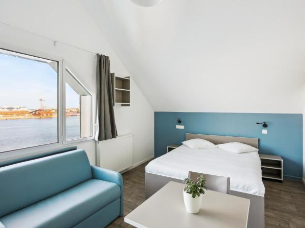 All Suites Appart Hôtel Dunkerque : photo 3 de la chambre studio supérieur (lit double et canapé-lit simple) avec vue