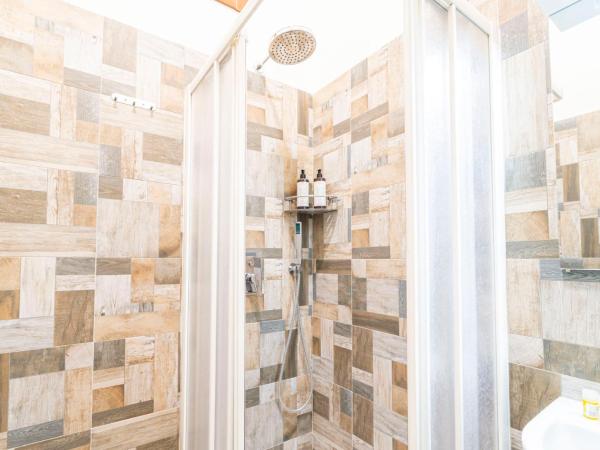 Corso 138 By DomusExtra : photo 5 de la chambre chambre double avec salle de bains privative