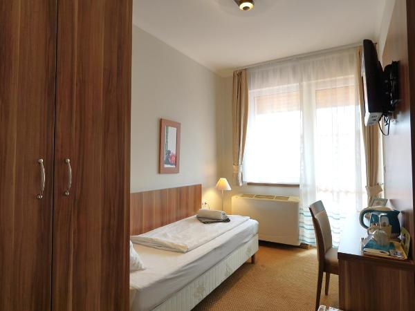 Balaton Colors Beach Hotel : photo 2 de la chambre chambre simple