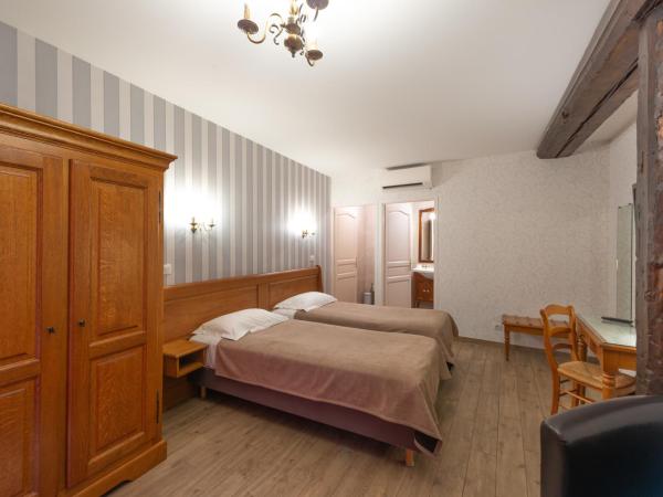 Hotel De La Cloche : photo 2 de la chambre chambre lits jumeaux confort