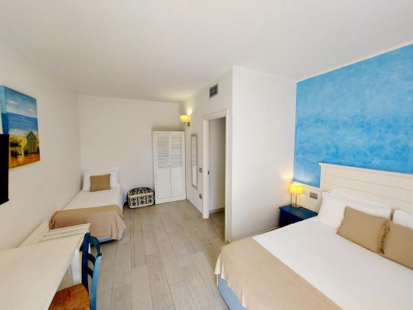 Hotel La Villa Del Mare : photo 7 de la chambre chambre triple confort