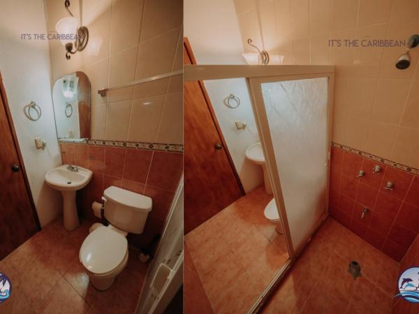 Cancun Getaway: Private Room, close to Dining and Nature Trail. : photo 4 de la chambre chambre lits jumeaux avec salle de bains privative