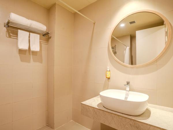 Bloom Hotel - Medicity Gurugram, Near Medanta Hospital : photo 9 de la chambre chambre double deluxe