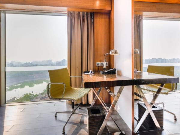 Hyatt Ahmedabad : photo 4 de la chambre chambre lit king-size