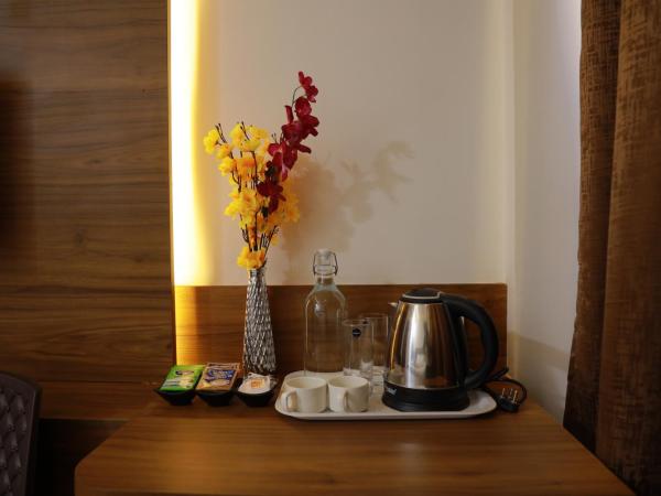 Silverkey Hotel Yelahanka : photo 6 de la chambre chambre deluxe