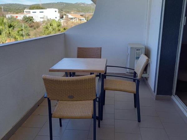 La Ciotat Le Saint Estève : photo 5 de la chambre appartement avec terrasse