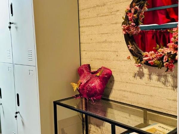 Iconic Athens Hostel : photo 6 de la chambre lit dans dortoir pour femmes de 6 lits