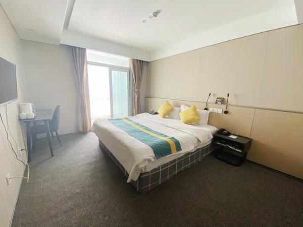 Beijing RJ Brown City Center Hotel : photo 1 de la chambre chambre double avec balcon
