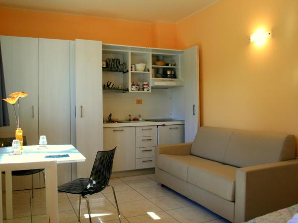Agriturismo Argaland : photo 2 de la chambre chambre familiale avec kitchenette