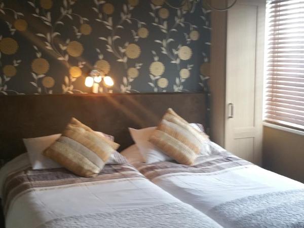 Brentwood Guest House : photo 2 de la chambre standard twin room - second floor - room 9