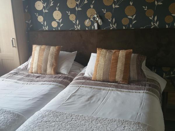 Brentwood Guest House : photo 1 de la chambre standard twin room - second floor - room 9