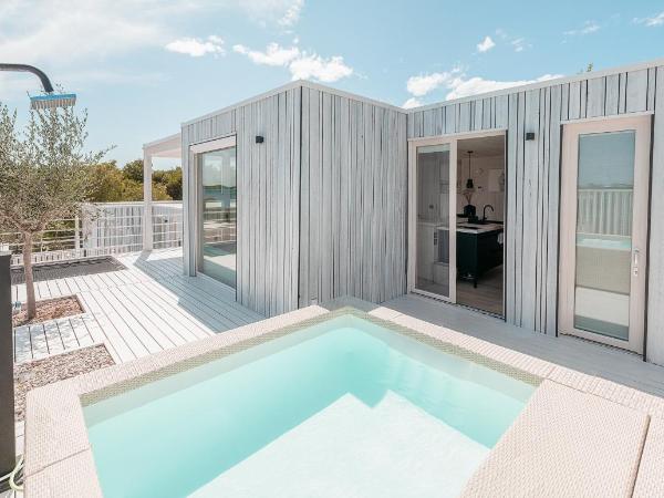 OI Concept Village Pag 4* : photo 1 de la chambre premium family holiday home with pool - seaside