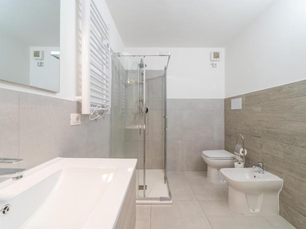 Brorent Affittacamere moro dream : photo 2 de la chambre chambre triple avec salle de bains privative