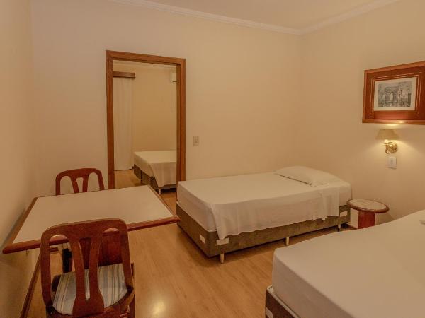 Lizon Curitiba Hotel : photo 2 de la chambre chambre quadruple