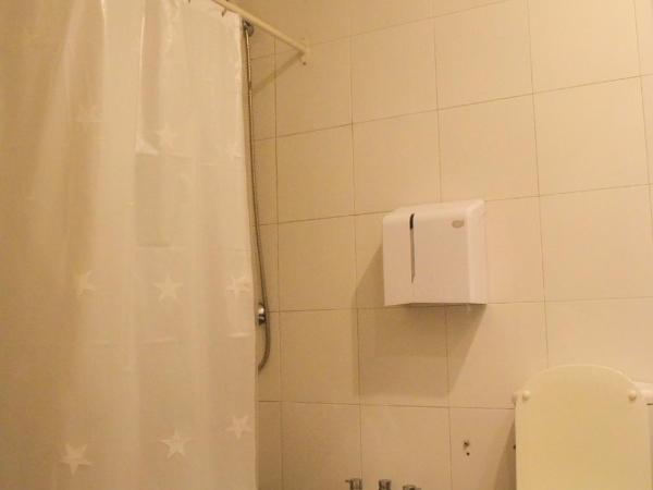 Fuxia Jungle Hostel : photo 2 de la chambre lit dans dortoir mixte de 6 lits