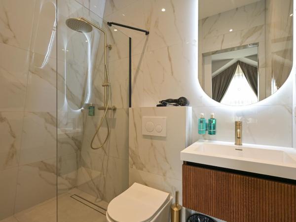 Novallure Downtown - Short Stay Apartments : photo 9 de la chambre studio lit king-size deluxe