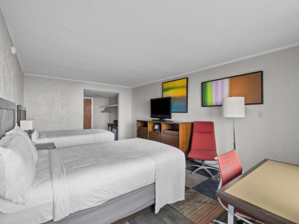 The Red Tree Inn : photo 4 de la chambre double room with balcony and oceanfront 