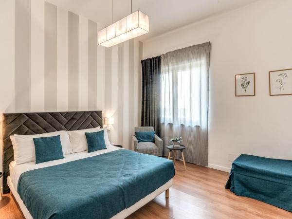 Napoli Great View B&B : photo 3 de la chambre chambre double deluxe - vue latérale sur mer