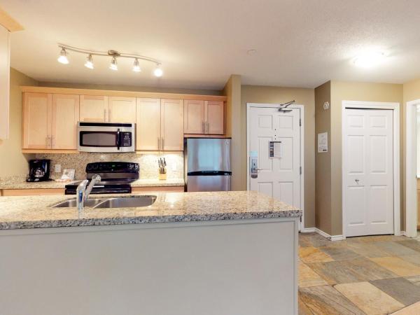 The Aspens on Blackcomb : photo 4 de la chambre suite lit king-size