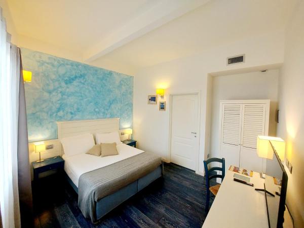 Hotel La Villa Del Mare : photo 10 de la chambre chambre double supérieure
