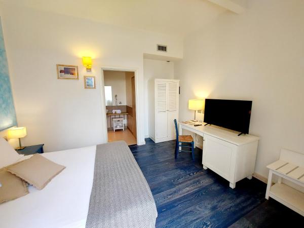Hotel La Villa Del Mare : photo 4 de la chambre chambre double supérieure