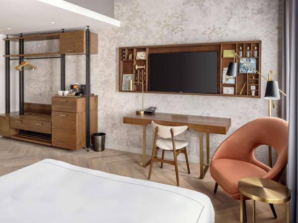 Canopy by Hilton London City : photo 5 de la chambre chambre lit queen-size