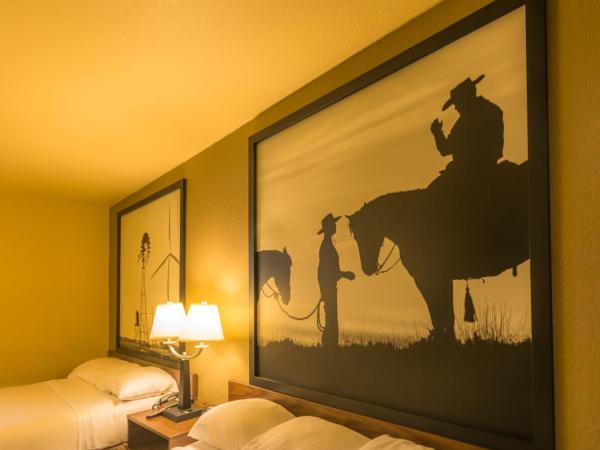 Super 8 by Wyndham Oklahoma Airport Fairgrounds West : photo 2 de la chambre chambre 2 lits queen-size - non-fumeurs