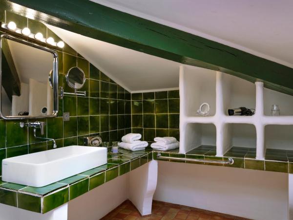 Charembeau : photo 1 de la chambre chambre double - vue sur jardin