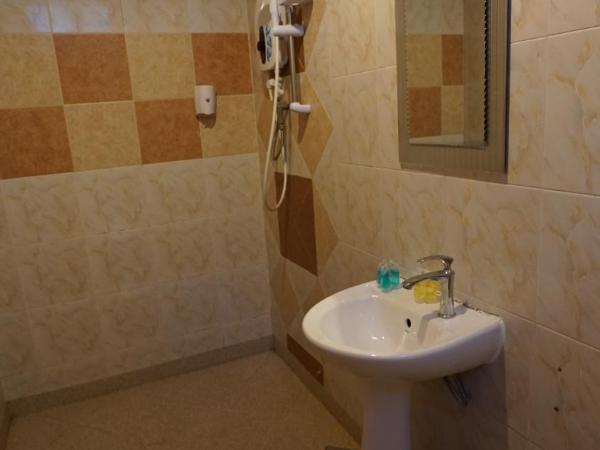 Zen Zeng Hotel : photo 5 de la chambre chambre triple deluxe