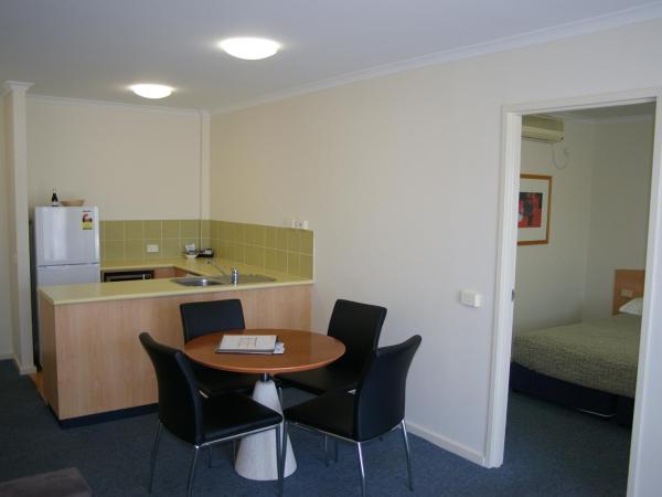 Ramada Encore Belconnen : photo 3 de la chambre appartement 2 chambres