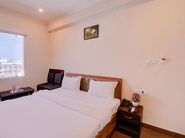 Hotel Bhagwati Palace : photo 10 de la chambre chambre triple classique