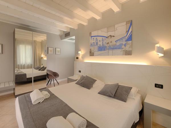 Hotel Fontana Verona : photo 5 de la chambre chambre double ou lits jumeaux avec lit d'appoint