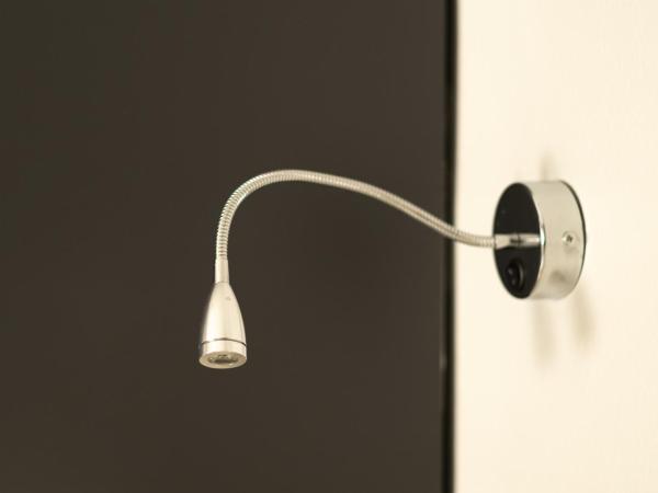 Hotel Fontana Verona : photo 2 de la chambre chambre lit queen-size avec salle de bains pour personnes à mobilité réduite - annexe